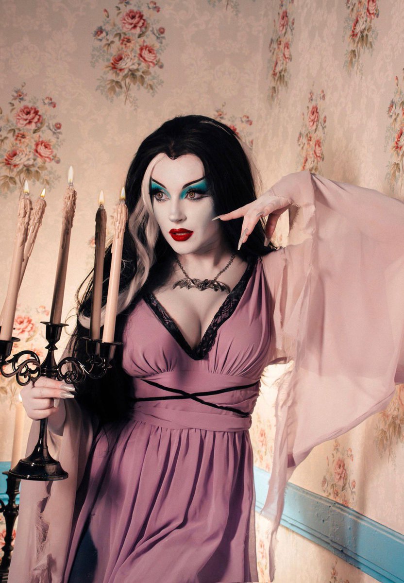 Lilly Munster #themunsters #spookygirlcosmetics #cosplay #horror