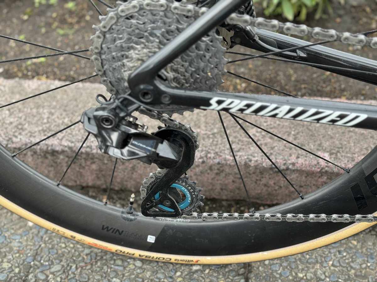 RX_Takaoka's tweet photo. 滑らかさ・静音性が確実に良くなるビッグプーリー。流行ってます。
#rxbikeshop #tripeak https://t.co/V3xiBsdHeK