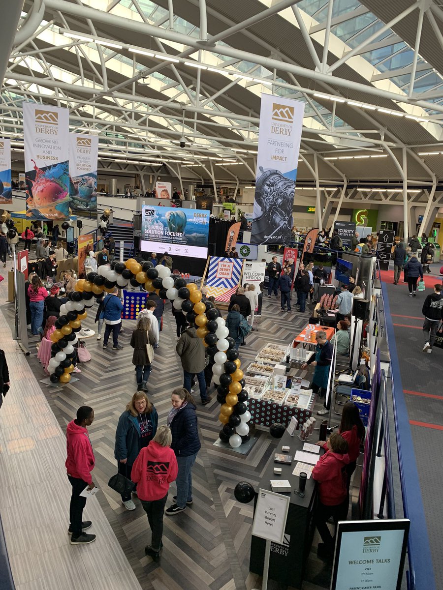 DerbyUni's tweet image. Welcome to our Applicant Day! 👋 
Today is all about confirming whether #DerbyUni is the perfect place for you to study your undergraduate degree. 🎓 

#ApplicantDay #University #UniStudent