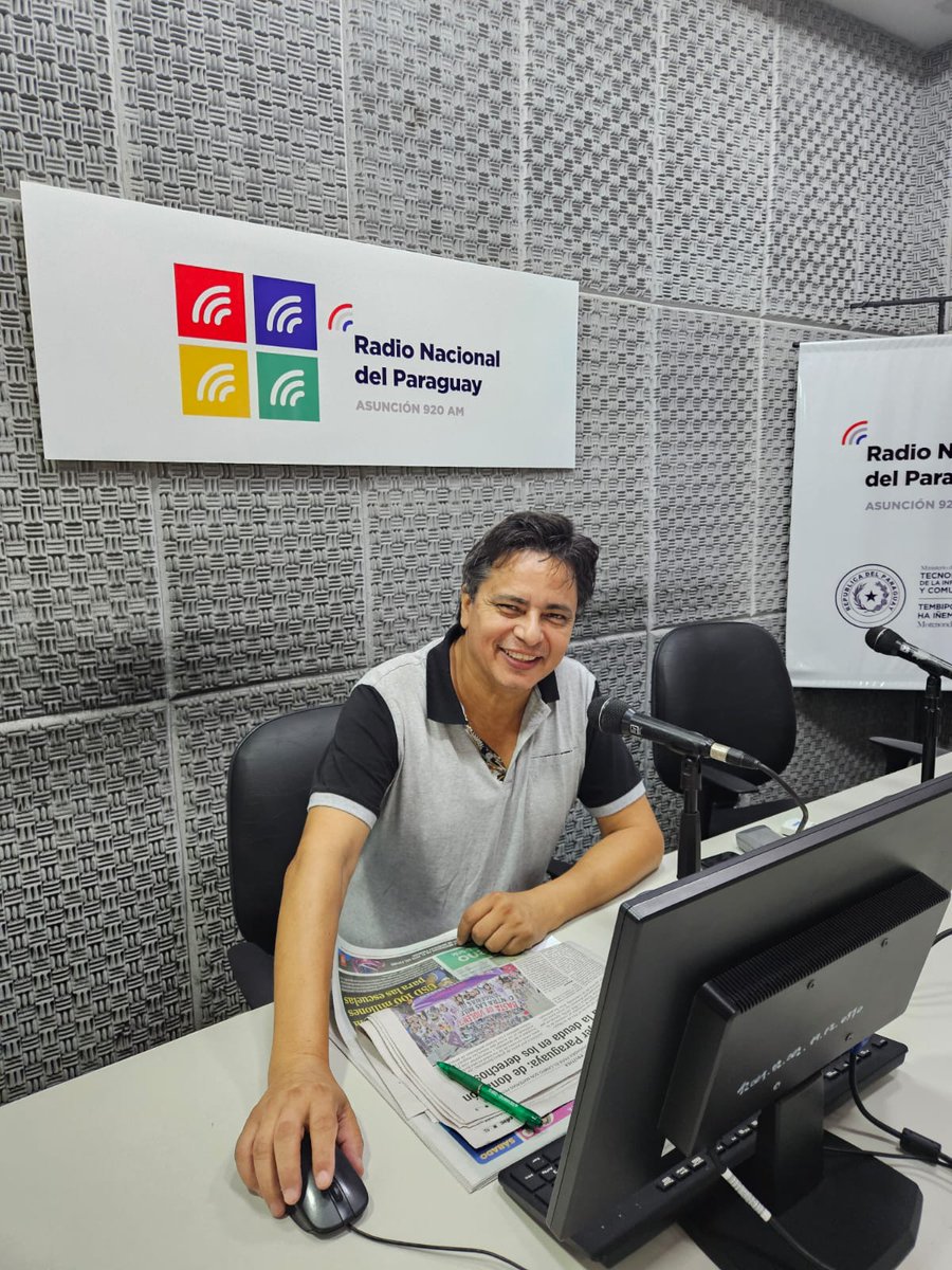 AnaNoeliaG's tweet photo. Aquí firmes en este sábado porâite, listos para acompañarte este fin de semana 🎧
➡️Seguimos en #Espacioprensa con la conducción de @juancasper hasta las 08:00 Hs. Compartiendo música y noticias  a través de la #920AM https://t.co/nWtIsBEuUx