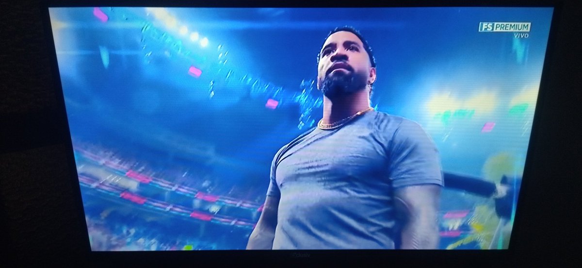 Buenos días madrugadores
#ColombianWrestlingCommunity #WWEChamber