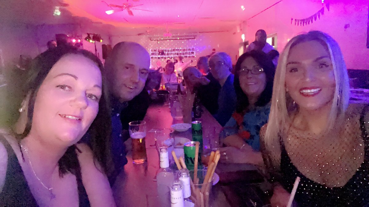 Kelley L tweet media