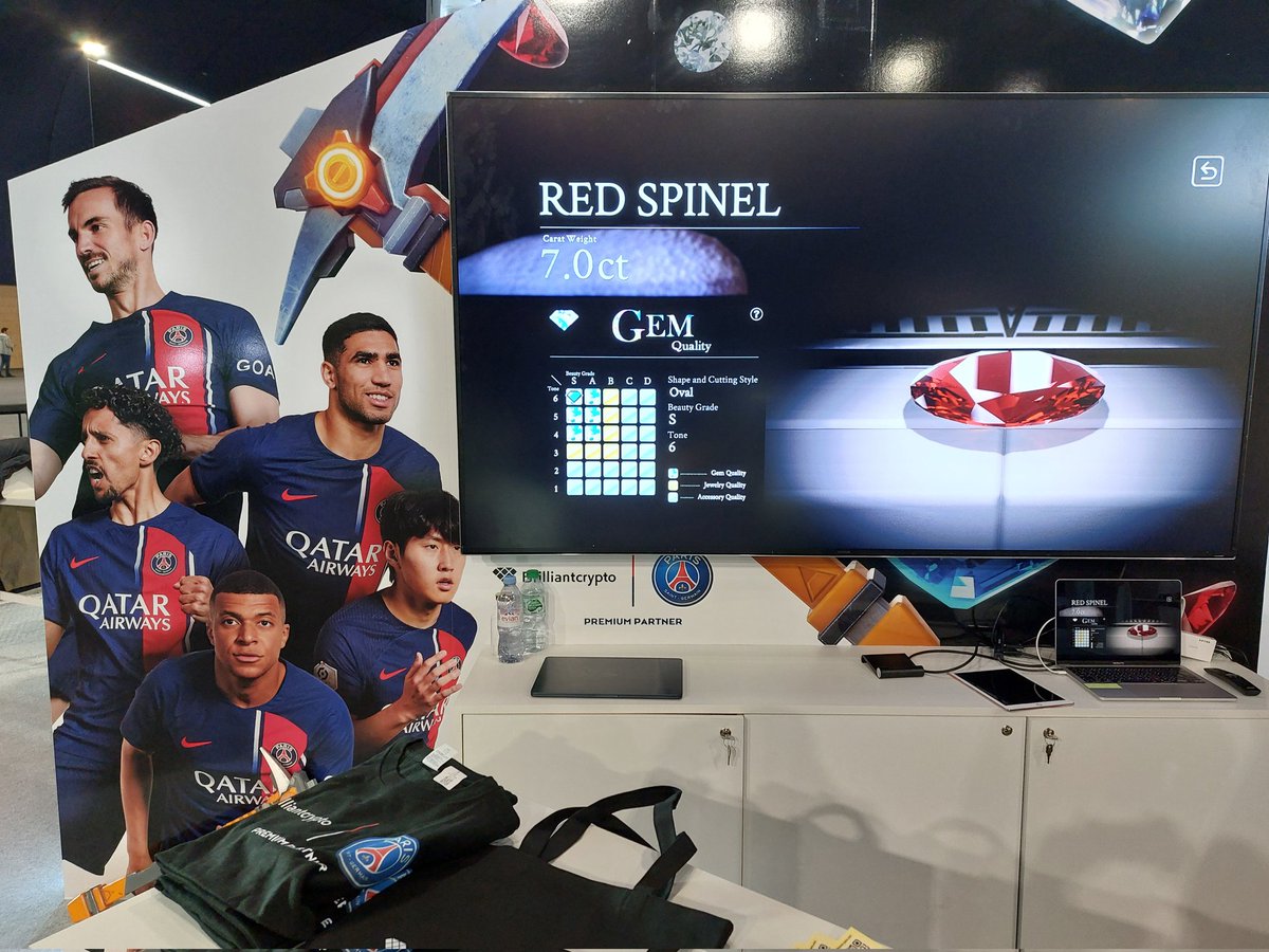 Starko (@sterako) on Twitter photo Proof of gaming with <a href="/Brypto_Official/">Brilliantcrypto</a> at #NFTParis 💎 #BrilliantCrypto #PSG #partnership ⛏️⚽️ Proof of gaming with <a href="/Brypto_Official/">Brilliantcrypto</a> at #NFTParis 💎 #BrilliantCrypto #PSG #partnership ⛏️⚽️