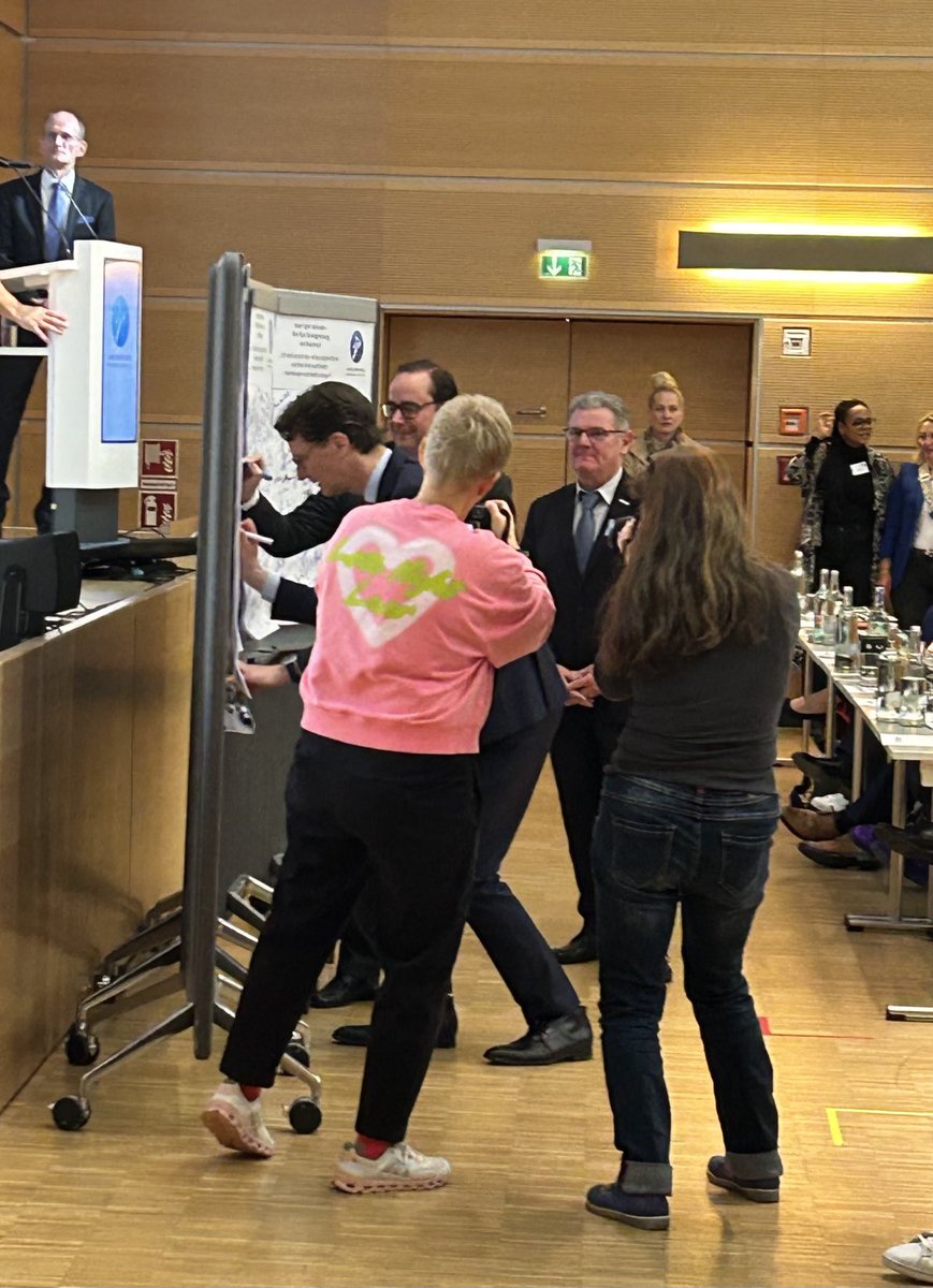 Kiyo Kuhlbach tweet media