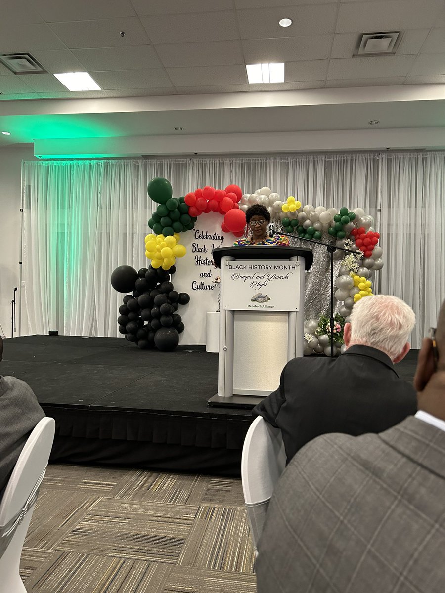 Enjoying a wonderful night at the Black History Month 10th Anniversary Banquet tonight. What a fantastic celebration! Proud to be here continuing our Division’s support and working on how to keep moving forward in support. @fmpsd #ymm