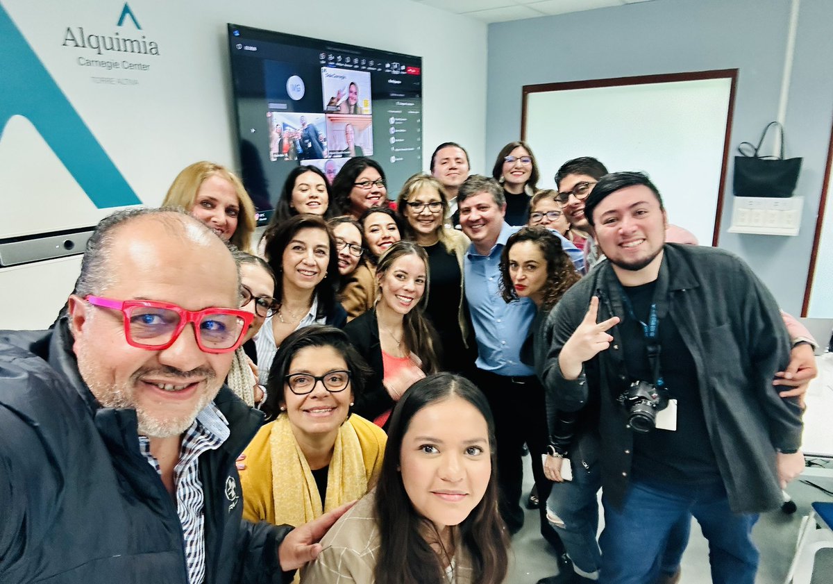 CesarSolares's tweet photo. How to create powerful solutions for Corporate Business. 

Vemos con optimismo, toda la diversidad de plataformas interactivas para ayudar a mejorar la cultura de nuestros clientes. 

#Softskills #DaleCarnegie #CulturaOrganizacional #AlquimiaCarnegieCenter https://t.co/unO53yFukX