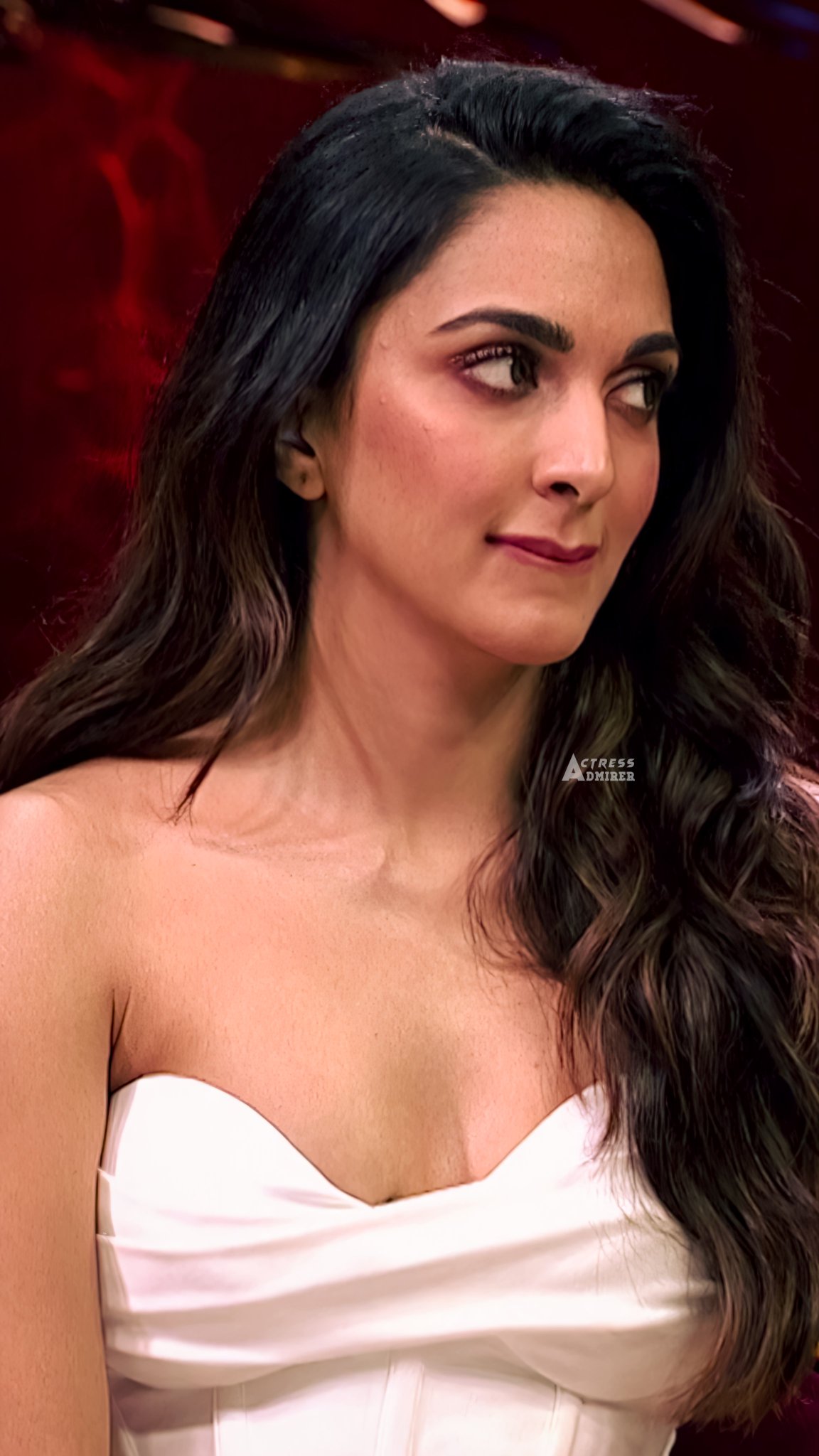 GHFBDAfbAAADsb5?format=jpg&name=large