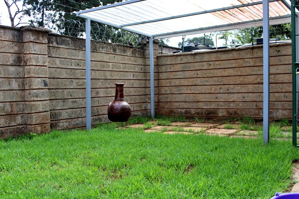 Kiambu Road

4-Bedroom Townhouse — KSh45 Million

All-Ensuite House With Spacious DSQ. Built-up Area Of 370Sq.M