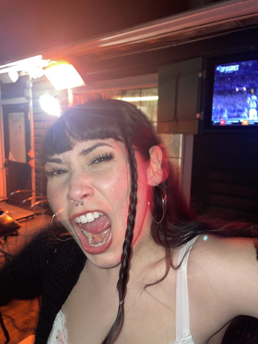 metsofokas's tweet image. Before and After @brooketander