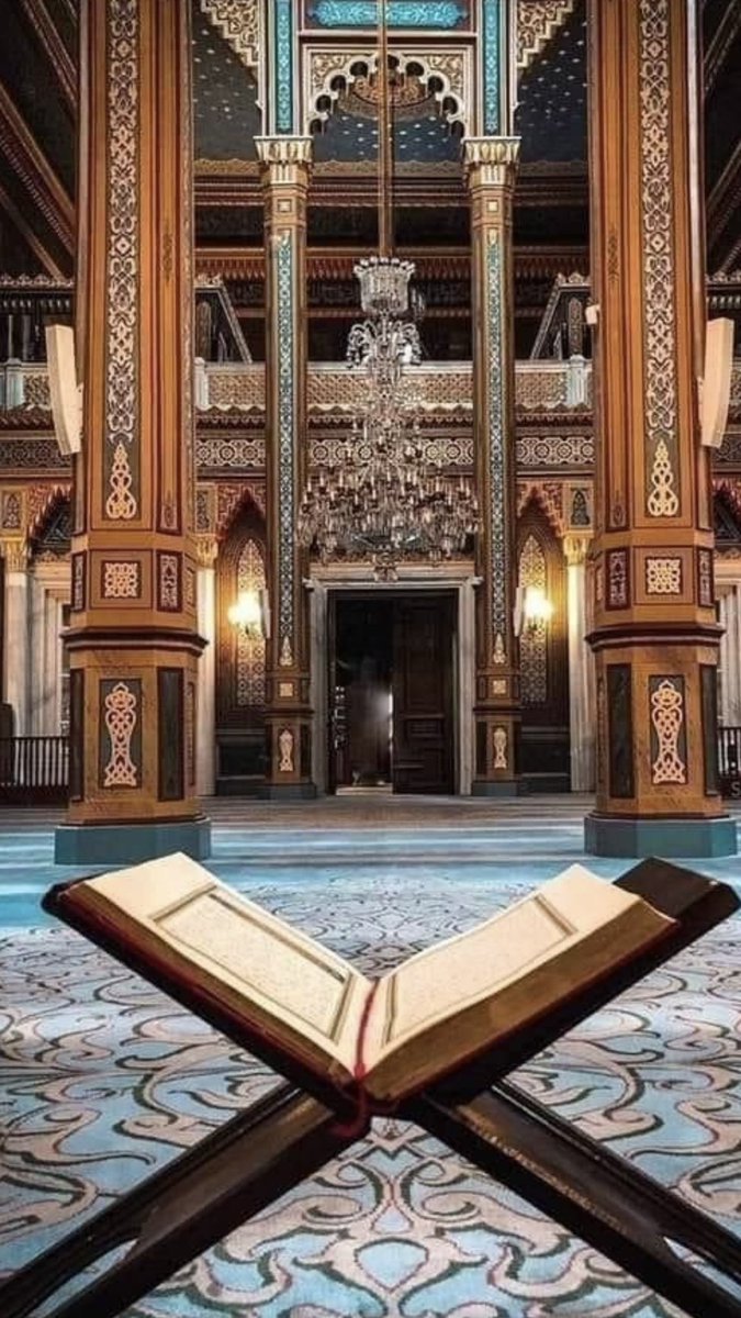 Ümit ederiz ki bu mübarek gece, zor günler geçirdiğimiz; fakat gelecek adına umutla dolu olduğumuz şu dönemlerde yeniden bir uyanışa vesile olur.🤲

Berat kandilimiz mübarek olsun.
#BeratKandili