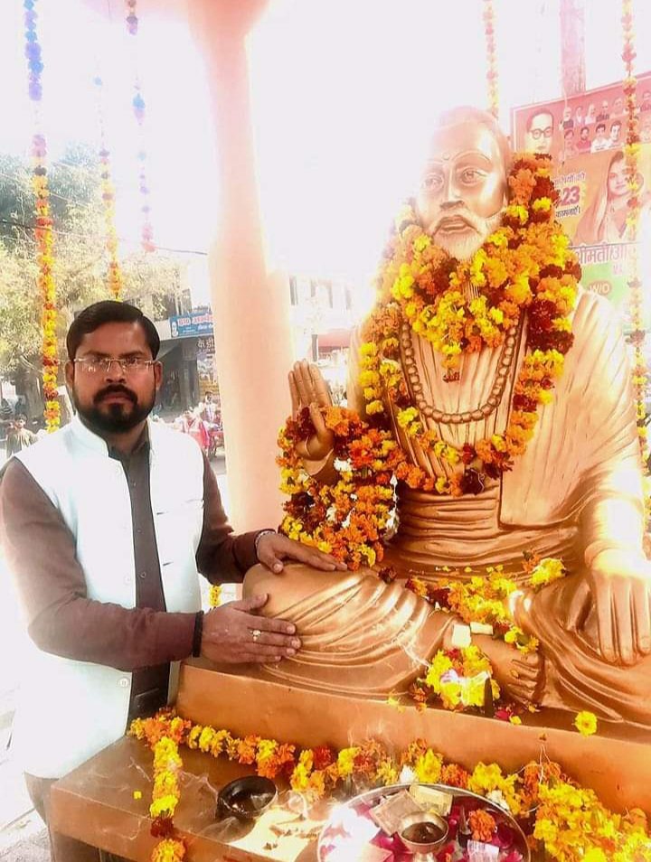 AdvocateMilin's tweet photo. संत शिरोमणि सतगुरू रविदास जी को नमन🙏 https://t.co/jokePfdXUb