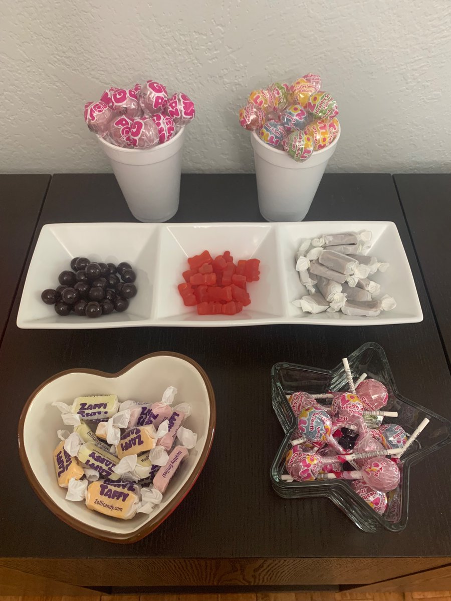 My kids were super excited when I told them we were having a candy party! I didn’t tell them that it was all sugar free and would clean their teeth. 😉 So fun! Thanks @tryazon! 

#zollicandy #zollipops #huepets #huetrition #hueparty #tryazon @zollicandy @alinastarrmorse