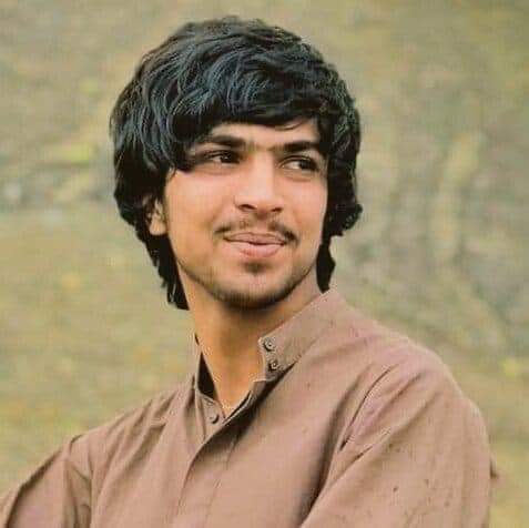 Asmatcomrade's tweet image. اچھی خبر
رواں سال 2 فروری کو مستونگ سے فورسز کے ہاتھوں جبری لاپتہ عامر علیزئی بازیاب ہوکر اپنے گھر پہنچ گئے۔
#EndEnforcedDisappearances
#DownWithStateRepression