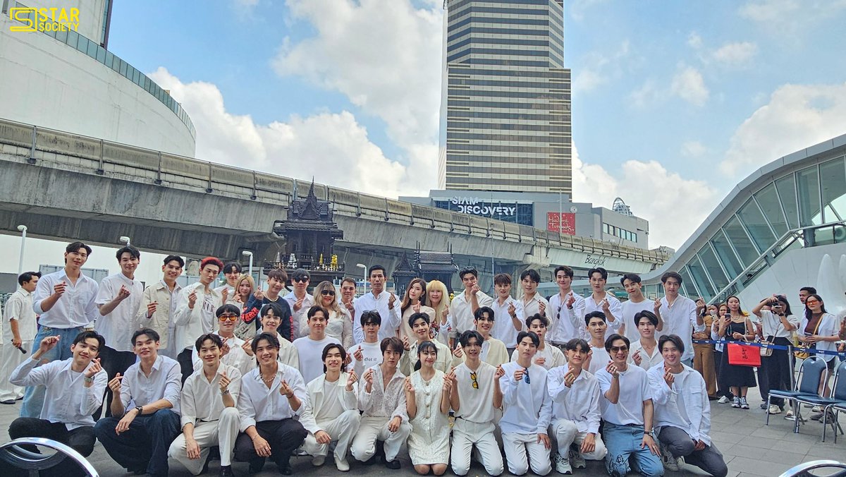 STARSOCIETY_TH's tweet photo. ENT.SYNC THAiLAND ถือฤกษ์ดี บวงสรวงเพื่อความเป็นสิริมงคล พร้อมแถลงข่าว Project Lineup 2024 ผนึกกำลังเตรียมส่ง ภาพยนต์ ซีรีส์ งานเพลง และ รายการท่องเที่ยว ให้ได้รับชมกันทั้งปี
#ProjectLineup2024
#ENTSYNCTHAiLAND https://t.co/oBZhKThhsO