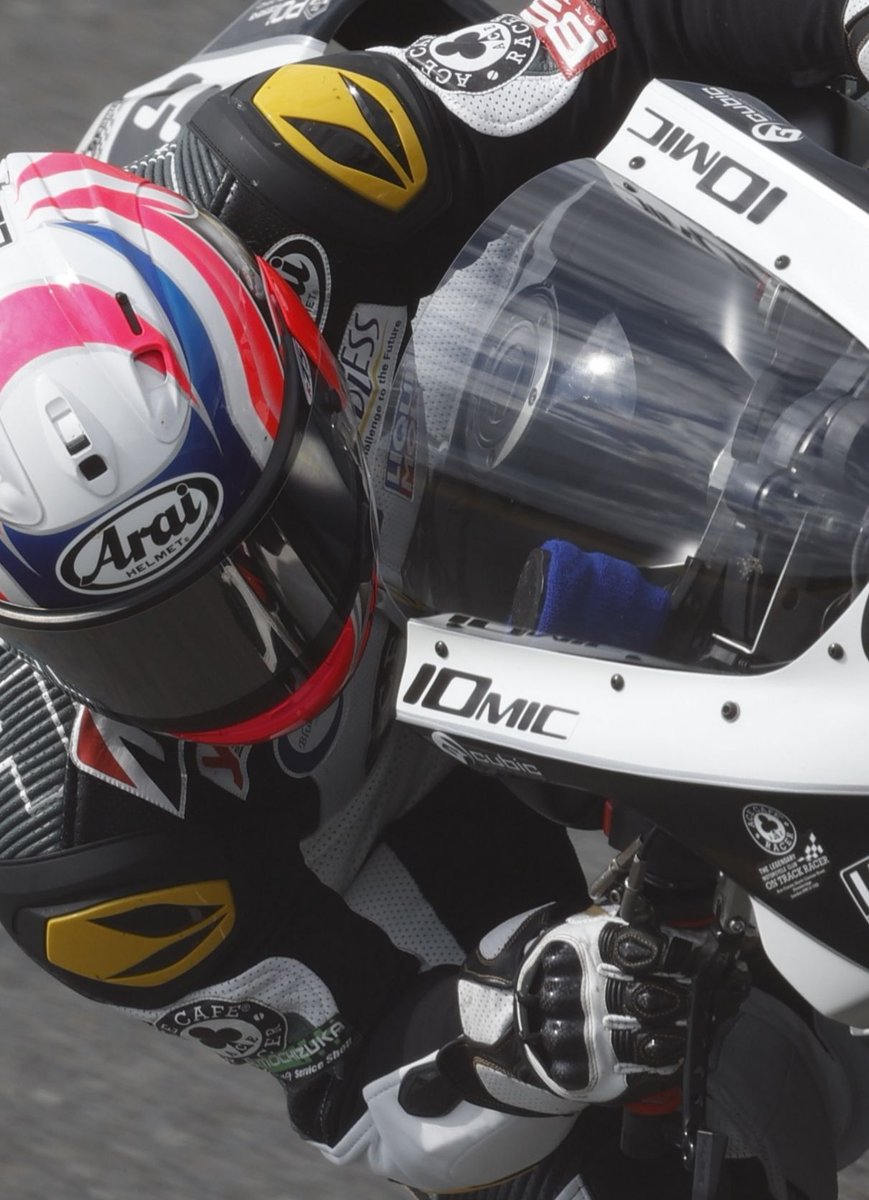 luna_fim_wcr's tweet image. 何故ゴルフショー?
と言いますと、世界的ゴルフグリップブランドの #IOMIC さんとご縁合ってレース用グリップを開発してたのです。
今の所まだ商品化はしておりませんが、全日本選手の皆様にもお使い頂いてます。
その評価は「すげぇ」でした😂
詳しくはゴルフショーにてルナ選手に聞いて見て下さい!