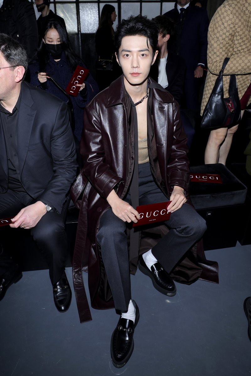 mintmag_th's tweet photo. หล่อละลาย! ชมภาพฟร้อนท์โรว์ลุคของ #เซียวจ้าน Global Brand Ambassador ของ #Gucci ขณะเข้าร่วมชมแฟชั่นโชว์ Gucci Women’s Fall/Winter 2024 ณ มิลาน ประเทศอิตาลี💚

➡️อ่านต่อ https://t.co/rYeZIARN1L

#XiaoZhan
#XiaoZhanxGucciMFW24
#GBAXiaoZhanxGucciFW24
#MintMagTH https://t.co/GjYdwYlqx7