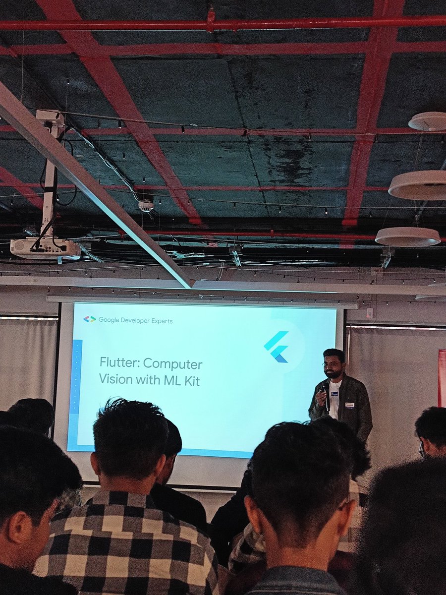 rudrapratik30's tweet image. Computer Vision with ML Kit by @ibhavikmakwana at #FlutterPulse
@FlutterNagpur @FlutterDev @laksh_devsigner @praful0203 @himanshubalani5