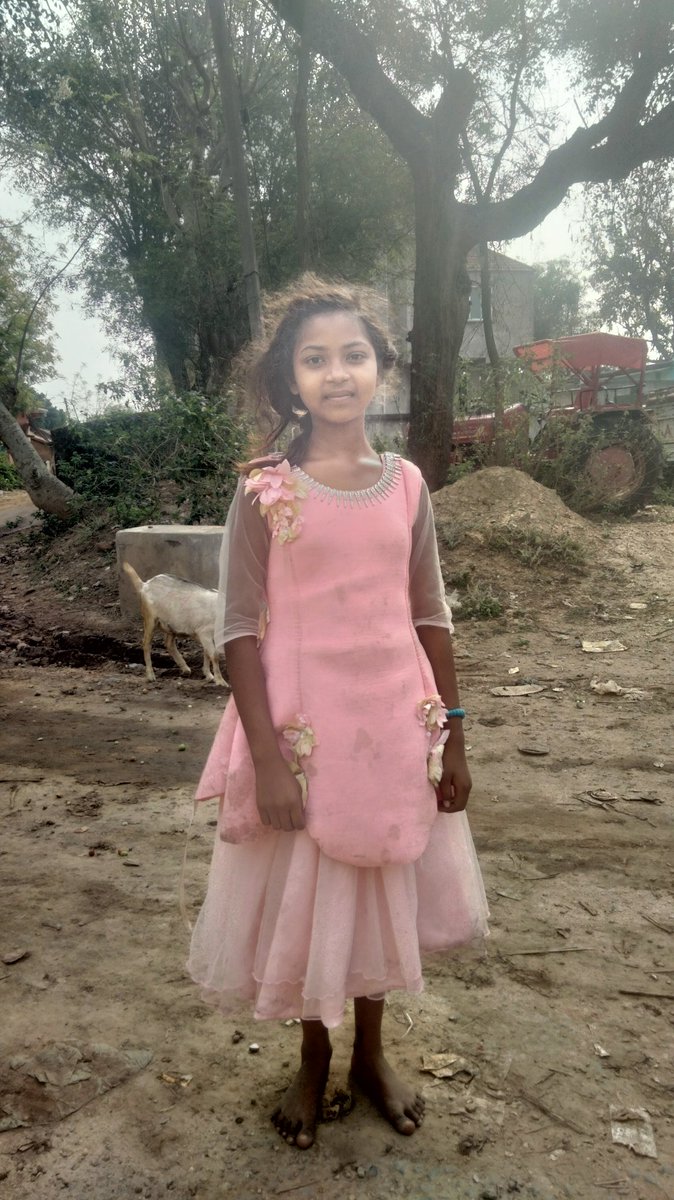 माननीय मुख्यमंत्री <a href="/ChampaiSoren/">Champai Soren</a> सर रचन महुआर, श्रेणी-SC(BPL), पिता- आकलू मछुआ, कुकड़ू प्रखंड के तिरुलडीह की बालिका है, ये झारखंड बालिका आवासीय विद्यालय, कुकड़ू में पढ़ना चाहती है,आवेदन भी दी है,कृपया इसकी नामांकन की व्यवस्था की जाए। <a href="/DCseraikella/">DC Seraikela-Kharsawan</a> <a href="/BasantSorenMLA/">Basant Soren</a> <a href="/HemantSorenJMM/">Hemant Soren</a>