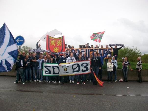 antho191091's tweet photo. Avril 2009.. Direction le Stade de France. Les belles années..@SectionDordogne 30 ans aujourd’hui.. Ces jeunes et cette nouvelle génération méritent de vivre d’aussi belles émotions.. @girondins @ub87officiel https://t.co/QZytq99xkz