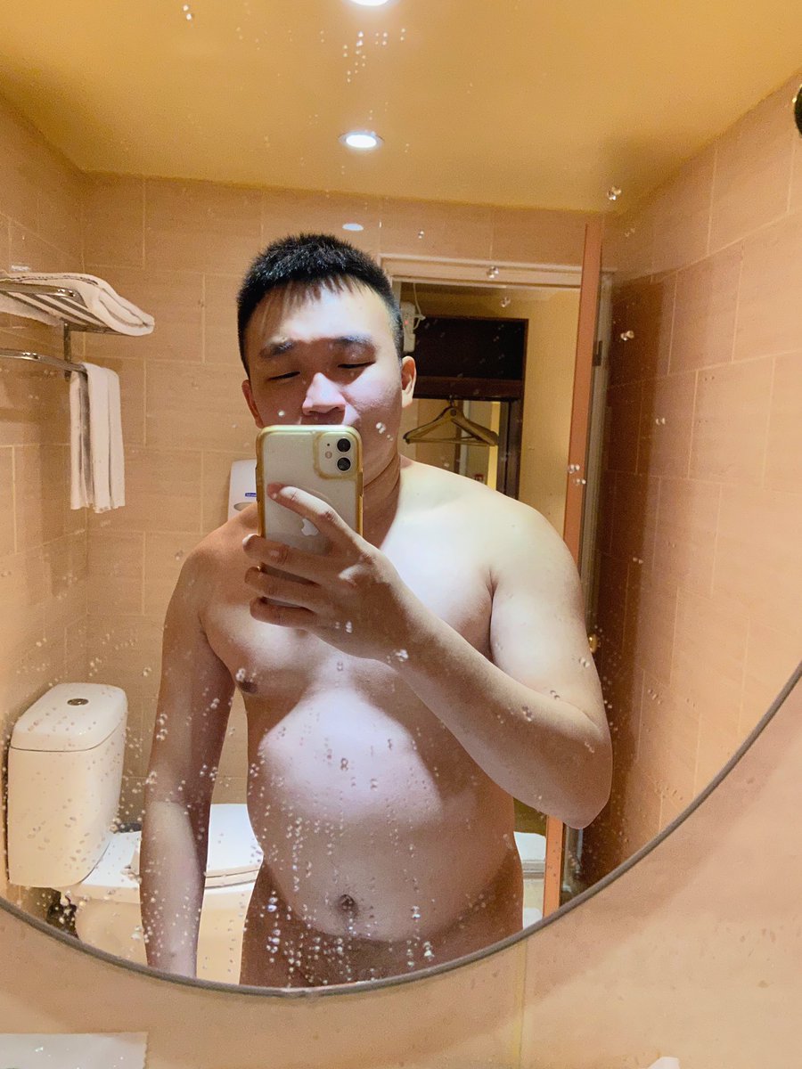 越來越圓潤了～～
累積肉肉中❤️
元宵節快樂呀～～～