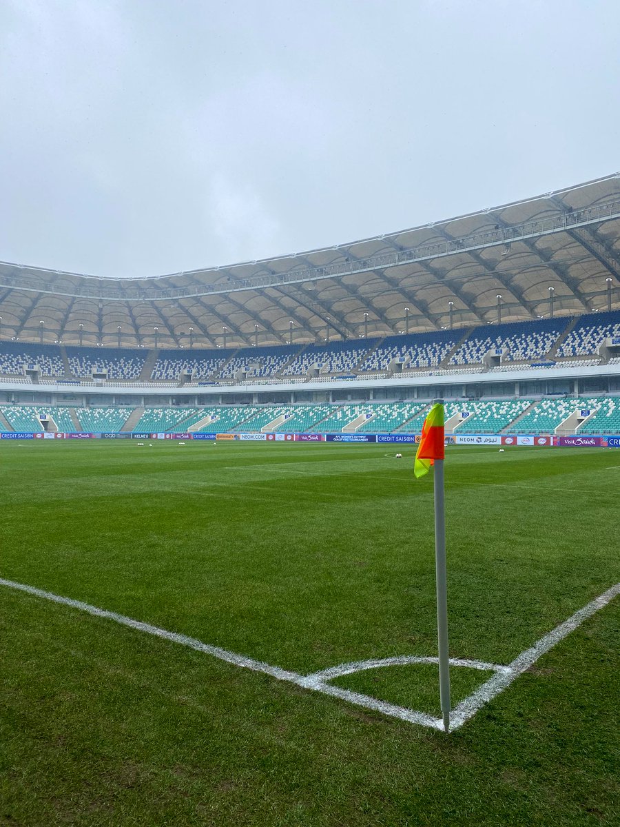 At the beautiful Bunyodkor Stadium in Tashkent ahead of @TheMatildas Olympic qualifier against Uzbekistan. Currently 0°C and snowing - perfect football conditions, right? #UZBvAUS