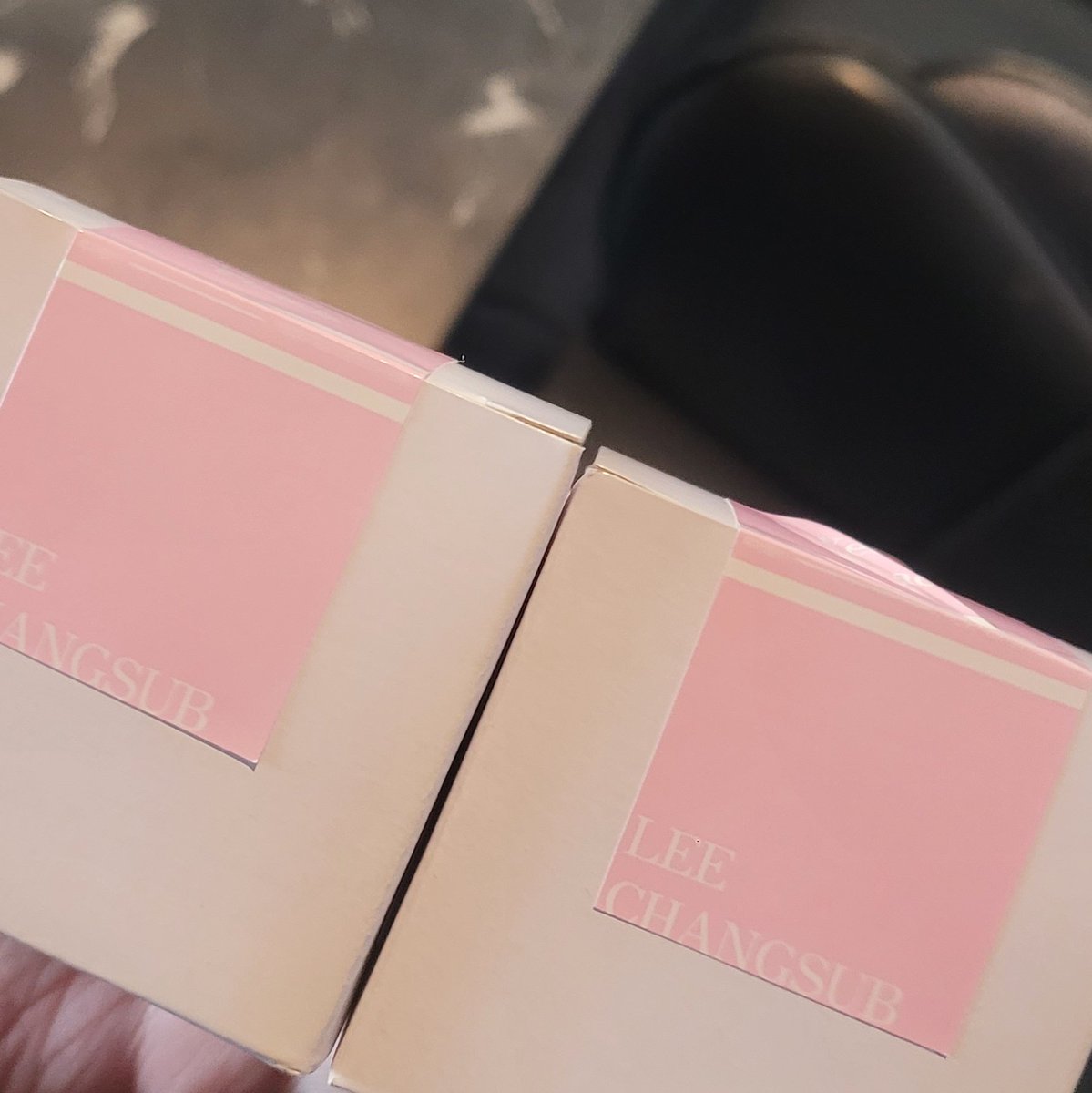 #섭이의_멋짐을_모르는_당신은_불쌍해요
#창섭이는_서른세짤
럭드 두 번 했는데 둘 다 2등 나와서 소주잔이 2개😆
내부도 너무 예쁘고 다들 너무너무 친절하셨어요!!