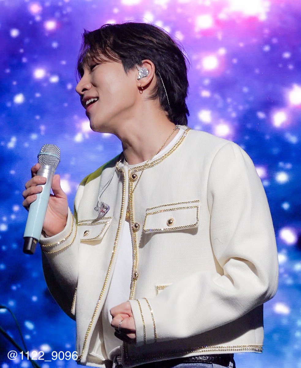 1122_90S2's tweet photo. 20240224 어썸스테이지 부산  은광

넘넘 완댜님....🥺💙🥺💙 https://t.co/hpE9D3tHjk