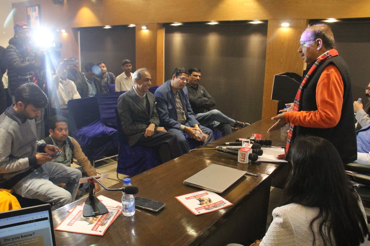 देश भर में आवारा कुत्तों के काटने की समस्या पर आज कॉन्सटीट्यूशन क्लब में एक नया वेबसाइट dogproblem.in लॉन्च किया। यह एक नया डिजिटल मंच है जिससे पीड़ित लोग हमसे जुड़ सकते हैं। यह वेबसाइट आवारा कुत्तों के संबंध में जागरूकता बढ़ाने, उनसे होने वाले समस्याओं को समझने और