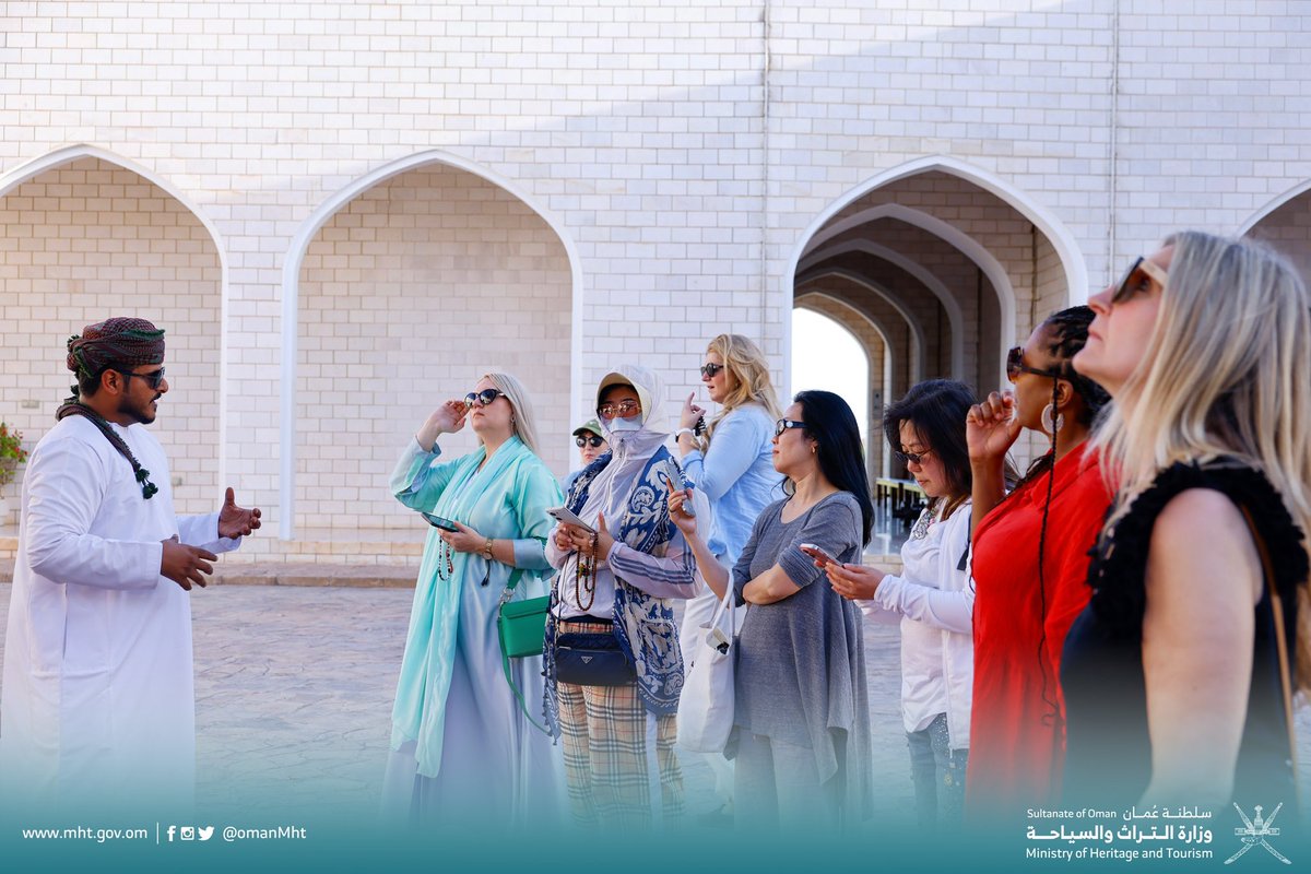 وزارة التراث والسياحة تستضيف النسخة الثالثة من فعالية "أسبوع السفر العالمي _الشرق الأوسط" والمقام خلال 25 إلى 28 فبراير الجاري، بمشاركة 94 من المتخصصين في مجال السياحة الفاخرة من مختلف دول العالم، بالإضافة إلى 31 مؤسسة سياحية ومنشأة فندقية عُمانية و14 شركة سياحية للقيام برحلات