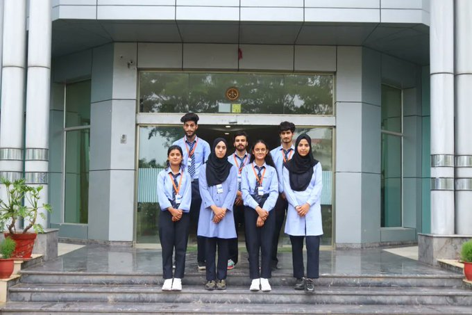 Kailash73451268's tweet photo. Tribal Affairs Department spearheads holistic development initiatives for tribal communities in #Kashmir_Is_India, empowering them through education, skill development, and infrastructure projects. #ProsperousKashmir #AllRoundDevelopment #WeLoveKashmir https://t.co/qPBYt9IR9h