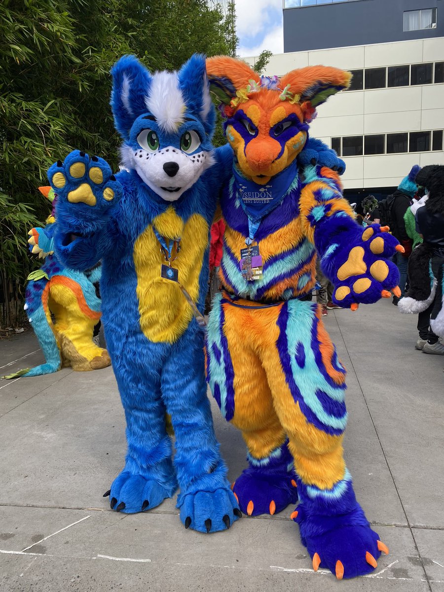 Locotheshywolf's tweet photo. Day 2 of Melbourne Fury Con Cyberchase 2024
Photos with Suiters 1/2

🪡: Beauregard’s Buddies Fursuit Workshop

#furry #mfc2024 #fursuiting #furries https://t.co/LpnMpPBfgh