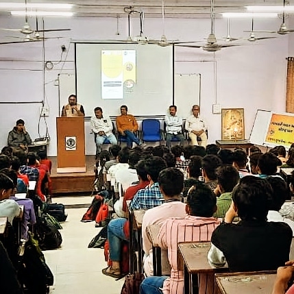 KilonMehta's tweet photo. StartUp Session at Sir BhavsinhJi Polytechnic Institute - MKBU  Organised by SBA, CII, YI &amp; Sir BPTI.

#startups #Innovation #ViksitBharat https://t.co/u5VQPSQoON