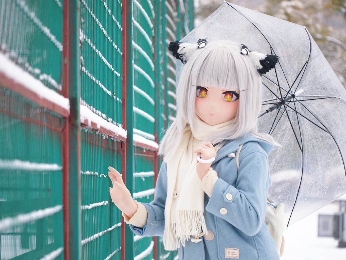 ❄️白雪银装辞旧岁，银龙纷飞盼新春❄️
祝愿在江城收获两场瑞雪的大家，新的一年在此收获满满的好运和幸福😘😘
📸: <a href="/SeaMoon_1128/">月海</a> 
Staff: <a href="/YaeTeaParty/">八重崎椿</a> 
#kigurumi #着ぐるみ
