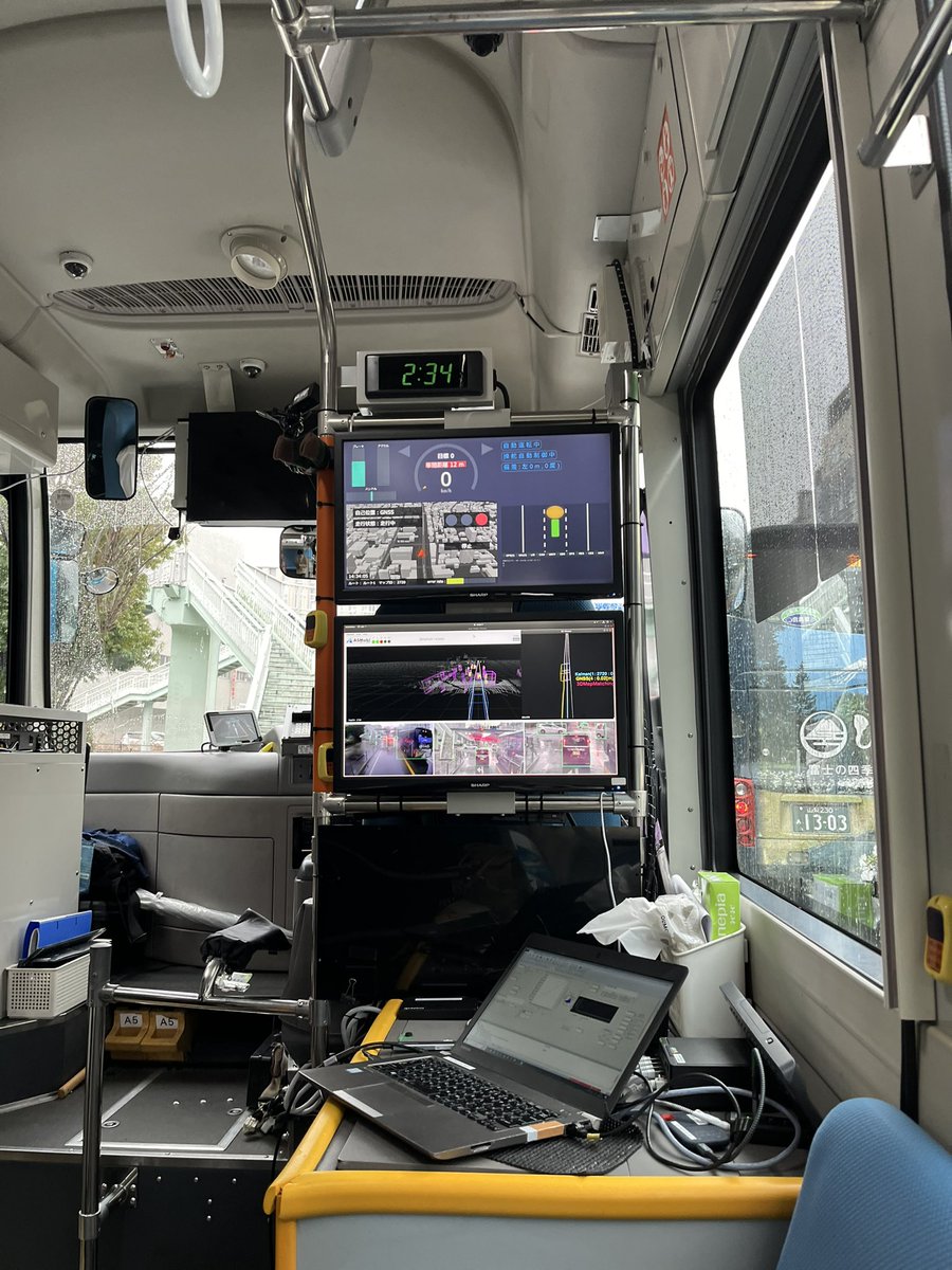 昨日のFMFUJI Awesome!内でご紹介した、自動運転バスの公道での走行実験🚌
すごく勉強になりました！未来へ向けての貴重な体験をさせていただきました✨
#山梨県　
#自動運転バス
#実証実験
#先進モビリティ
#山梨交通
#日本信号
#オリエンタルコンサルタンツ
#はなきんえみり