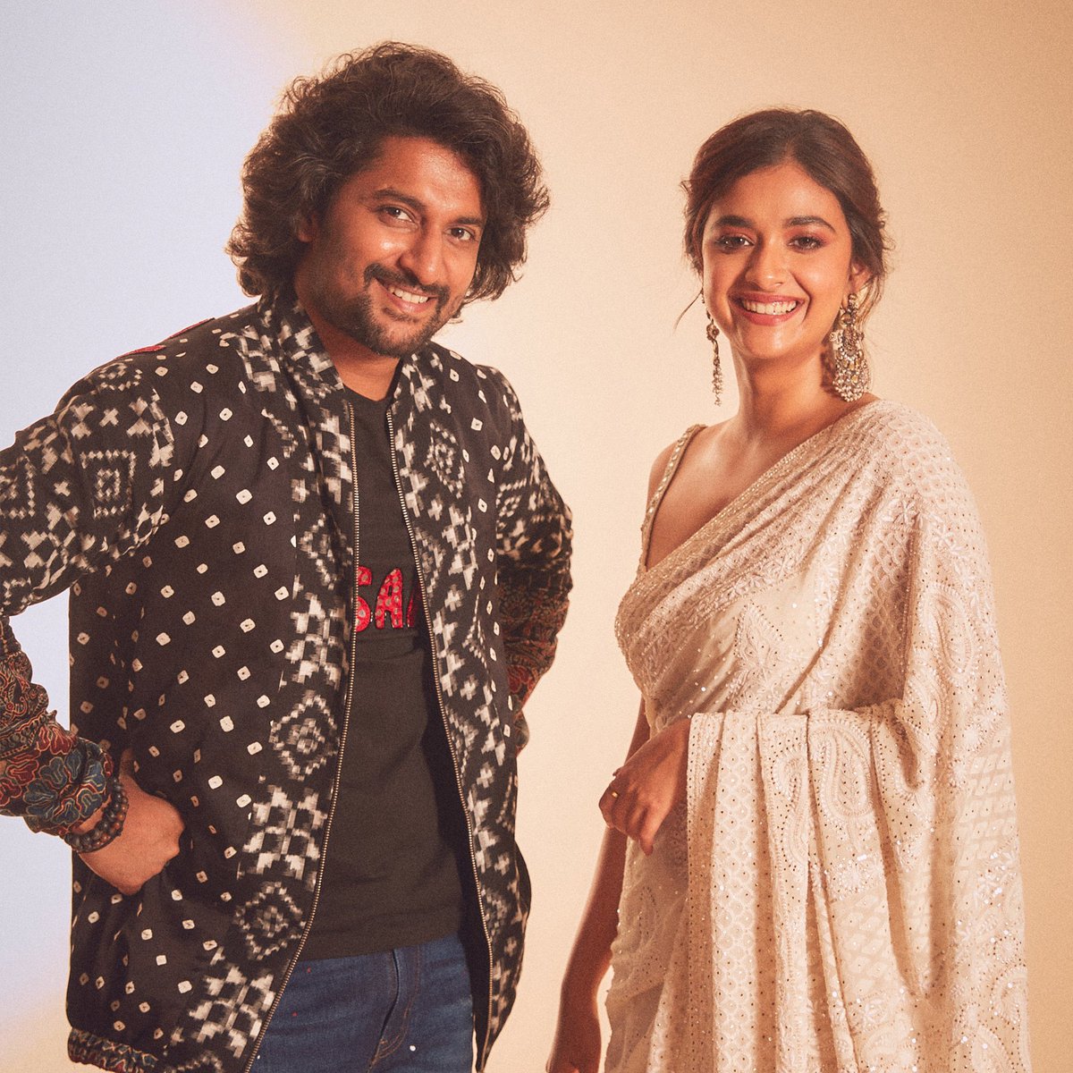 TrendsKeerthy's tweet photo. Happiest birthday Natural Star @NameisNani garu ♥️
Wishing you all the best for everything you do ♥️
Wishes on behalf of @KeerthyOfficial fans 
#HBDNani #HappyBirthdayNani https://t.co/TdiOe2lY1K