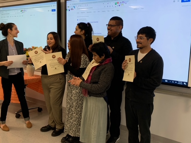 We had a great time in our first ever Sociedad Honoraria de la Lengua Española (SHLE) Ceremony. Thank you to all who participated. See you all in the next one!

Lo pasamos genial en nuestra primera ceremonia SHLE. Gracias a todos los que participaron. ¡Los vemos en la próxima!