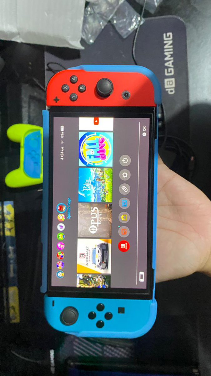 Ard_wi's tweet photo. @hrdbacot Nintendo Switch Oled. 
original region japan + sdcard Lexar 128gb + Bonus game Monster Hunter.
Kelengkapan: Charger ori, docking ori, hdmi ori, joycon strap ori, joycon handgrip ori, cover hardcase, cover nintendo, 2 joycon grip, 2 cover joycon

3.4 jt nego tipis, loc manado https://t.co/CseGqz4Uf8