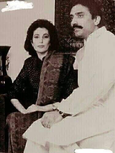 Dr Ashu Lal (@drashulal) on Twitter photo وفاداری، بشرط استواری اصل ایماں ہے۔۔۔۔۔۔محبت وی، سیاست وی،۔۔۔۔۔عبادت وی،۔۔۔جیو دلدار زرداری،۔۔۔۔ وفاداری۔۔۔۔ھمیش بی بی۔ وفاداری، بشرط استواری اصل ایماں ہے۔۔۔۔۔۔محبت وی، سیاست وی،۔۔۔۔۔عبادت وی،۔۔۔جیو دلدار زرداری،۔۔۔۔ وفاداری۔۔۔۔ھمیش بی بی۔