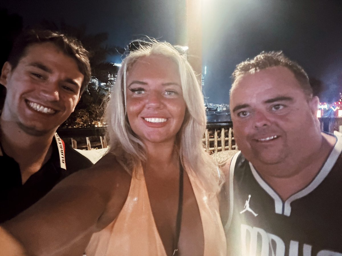 Carrie Rose tweet media