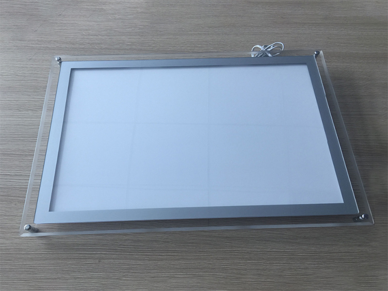 Kingwe_Star's tweet image. We want to be your go-to partner for high-quality illuminated poster frames made from premium materials. #illuminatedposterframes #slimlightbox