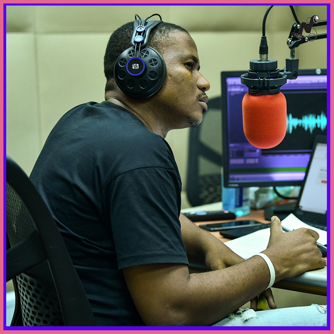 Niambie ipo hewani! Leo topic yetu ni “Unakabiliana vipi na mabadiliko ya mwili wakati wa balehe” 
 
Usikose Niambie, kila jumamosi saa tano, kupitia Clouds FM 📻