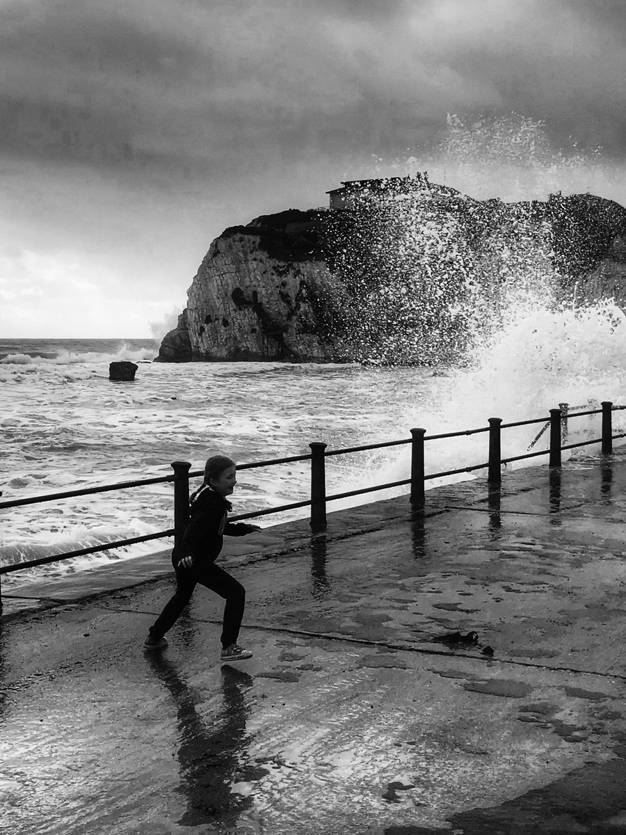 Fun at the Beach.
#freshwaterbay #isleofwight #splishsplash