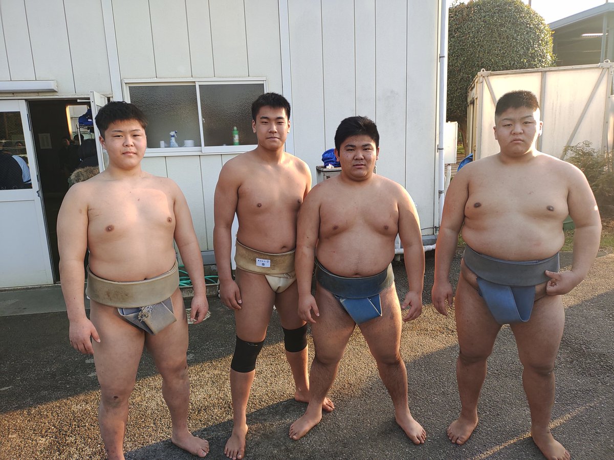 komatsuryu1949's tweet photo. 大士キャプテン
東洋大牛久高校の合同稽古に参加
向工のパイセンと一緒に記念撮影
直太郎はいなかったね...
#秦大士 #平野修良斗 #吉岡竜大 #平野埜明斗 #東洋大牛久高校 #向の岡工業高校 https://t.co/AuuMP11qW7