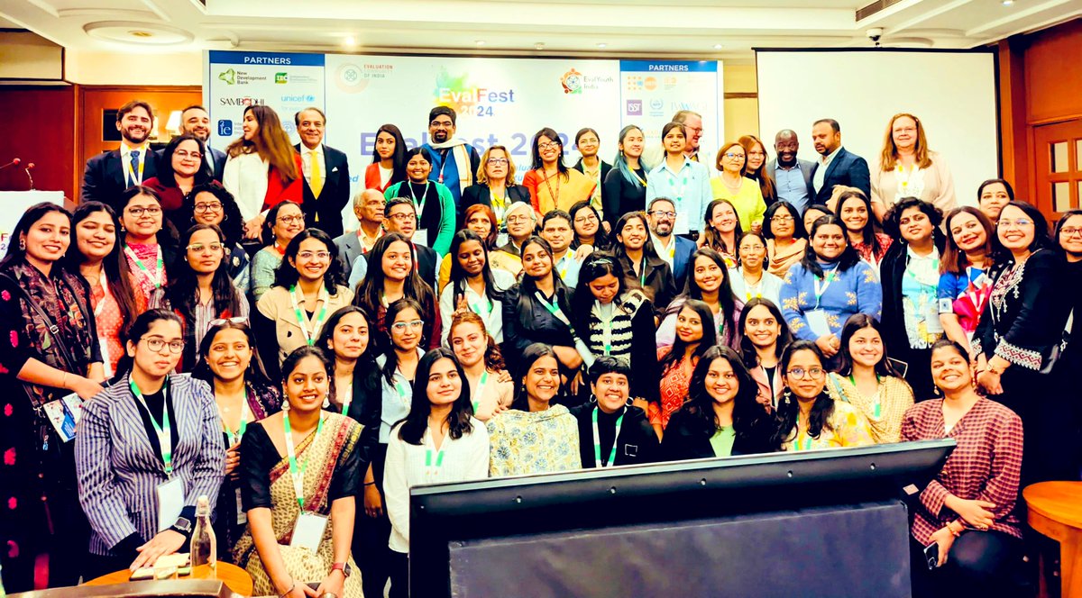 🇮🇳 Youth must play a pivotal role in #transforming #governance by infusing fresh perspectives, innovative ideas, & #SDGAction on ground. #YOUTH engagement strengthens the Monitoring & Evaluation ecosystem by leveraging technology, transparency, collaboration! #EvalFest2024