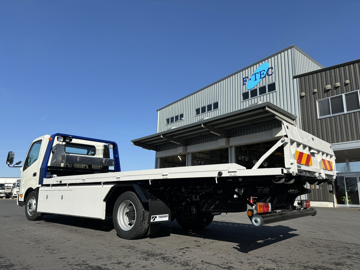ftec_mori's tweet photo. エフテック車体工場で架装した車輌積載車
タダノS-RIDE とエフテックのコラボ

オールアルミにてBOX仕様エアロパネルを製作。
ロードサービス作業に使う道具をスマートに積載できるよう作ってます。

その他にもこだわりが詰まったモデル https://t.co/0FmNXoxNEl