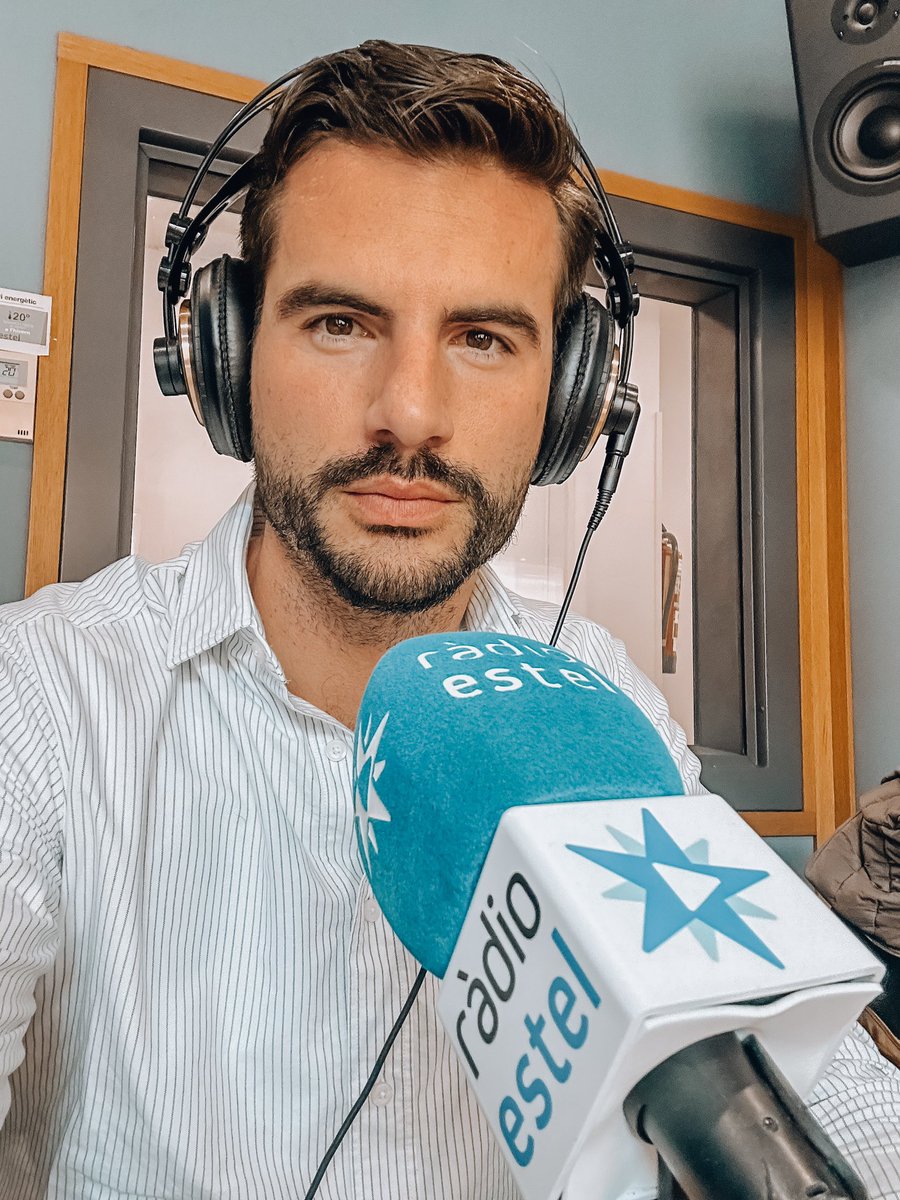 aitorarriaga_b's tweet image. 🎙️Bon dia des de @radioestel on parlem sobre #TikTok joves i familia i com ho treballem des de les @EscolesManyanet #josocmanyanet #juntsiambesperança #manyanet #familiamanyanet @FeccComunicacio 

📲Seguiu la @Shalanazz 🚀 Una influencer molt positiva

👉🏻 radioestel.cat/en-directe/