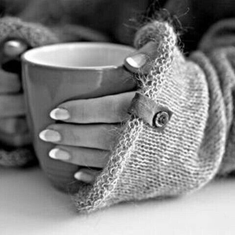 #BonSamedi #BonWeekEnd 
Café ☕️, sourire 🙂 et soleil dans le ❤️
Des bisous 💋💋💋