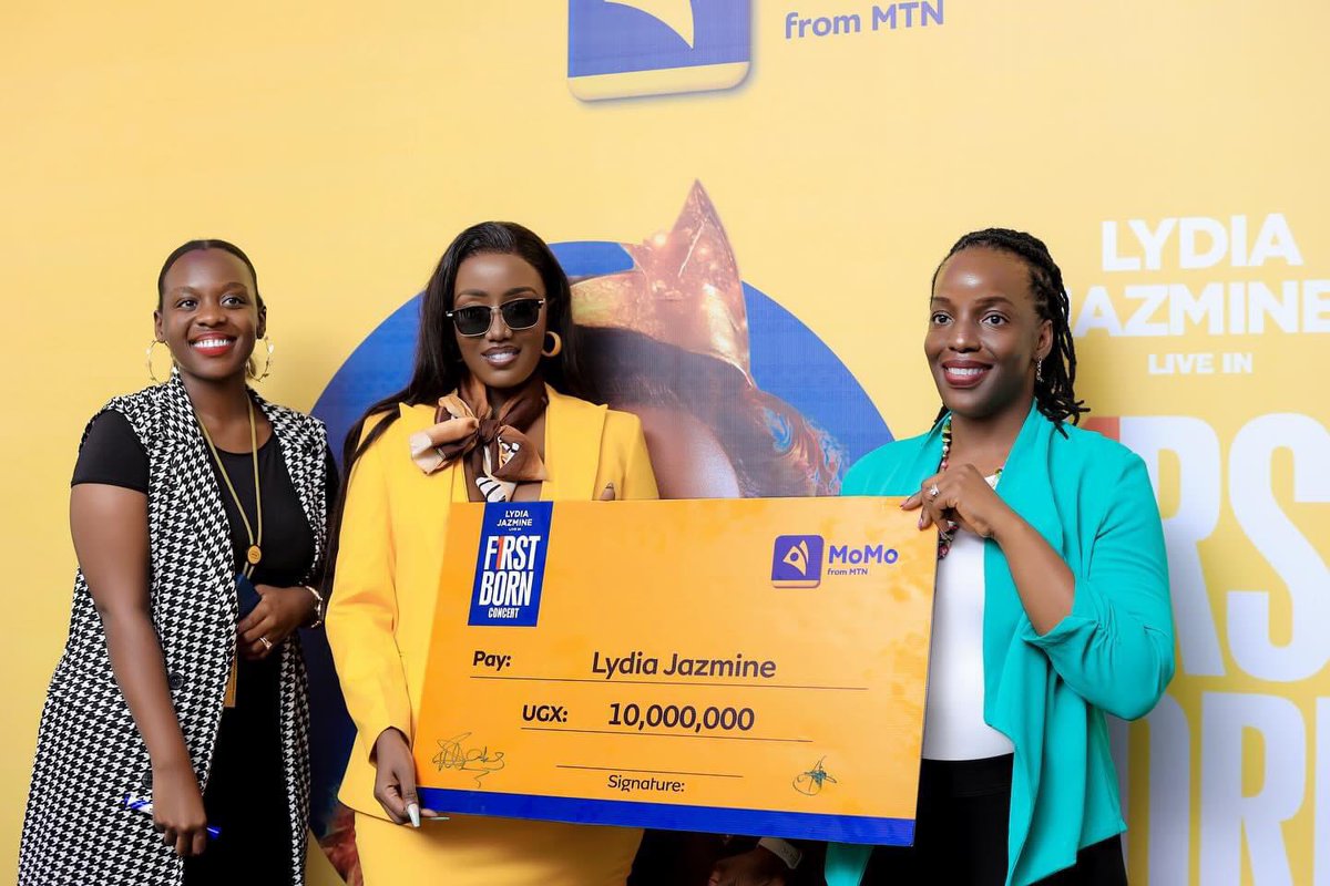 LydiahJazmine's tweet photo. Not only did @mtnug support us financially but also bought multiple tickets for the #firstbornconcert both VIP and ordinary, that you can get at a big discount on their new App! Just download the momo app and get your tickets at cheaper prices!!💃🏾🙌🏾 See you next Friday 😌 #lydiajazminelive 1st March hotel Africana ✍🏾