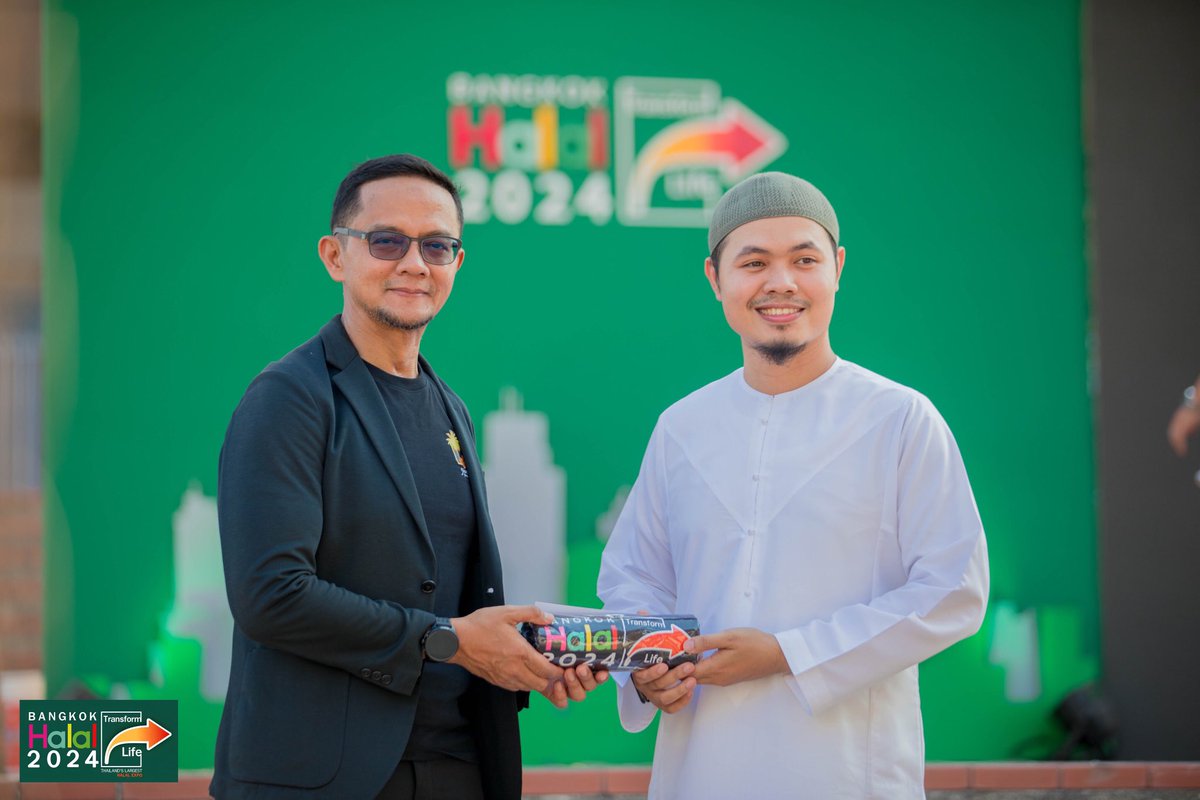 alertlid's tweet photo. ขอบคุณงาน Bangkok Halal 2024
ที่ชวนมาพูดคุยเกี่ยวกับการทำสื่อมุสลิมนะคร้าบ
23-26 ก.พ. หยุดยาวนี้ ใครไม่ได้ไปไหน
แวะมาเดินได้ ร้านอาหารฮาลาล ร้านเสื่อผ้าเพียบเลย
รายได้สมทบกิจการสื่อทีวี และเด็กกำพร้า
อิ่มท้อง อิ่มบุญด้วยคร้าบ 
Halal Haroi Bangkok Halal https://t.co/tiiB0zPBOp
