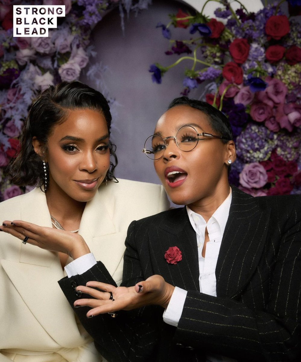 bouncenetworks's tweet image. Big love at @KELLYROWLAND 's Mea Culpa dinner bash! 💕 #SherylLeeRalph, #CocoJones, #VictoriaMonét, and #JanelleMonáe repping the ultimate support crew! 🔥 

📸: @RAVIEB